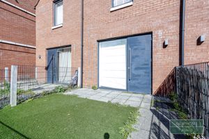 Photo 7- click for photo gallery